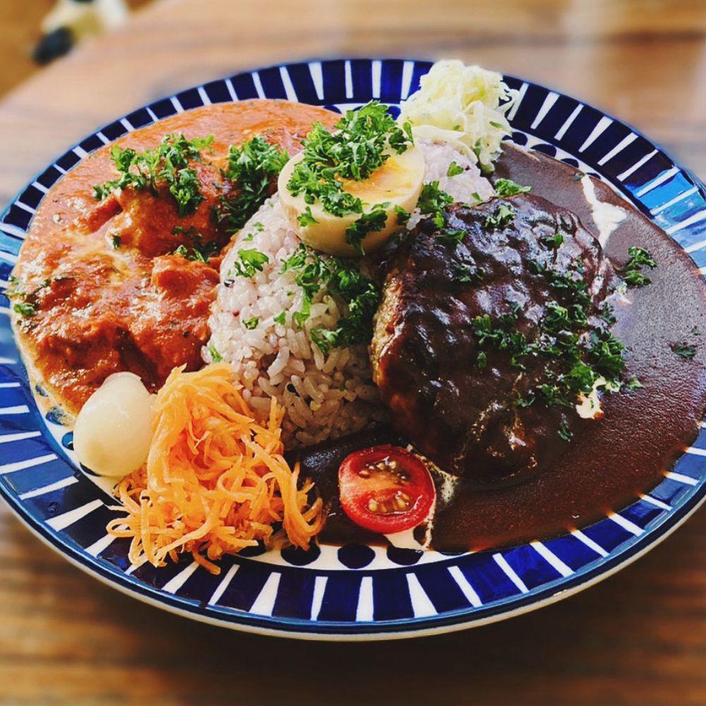 LITTLE NEST CAFE