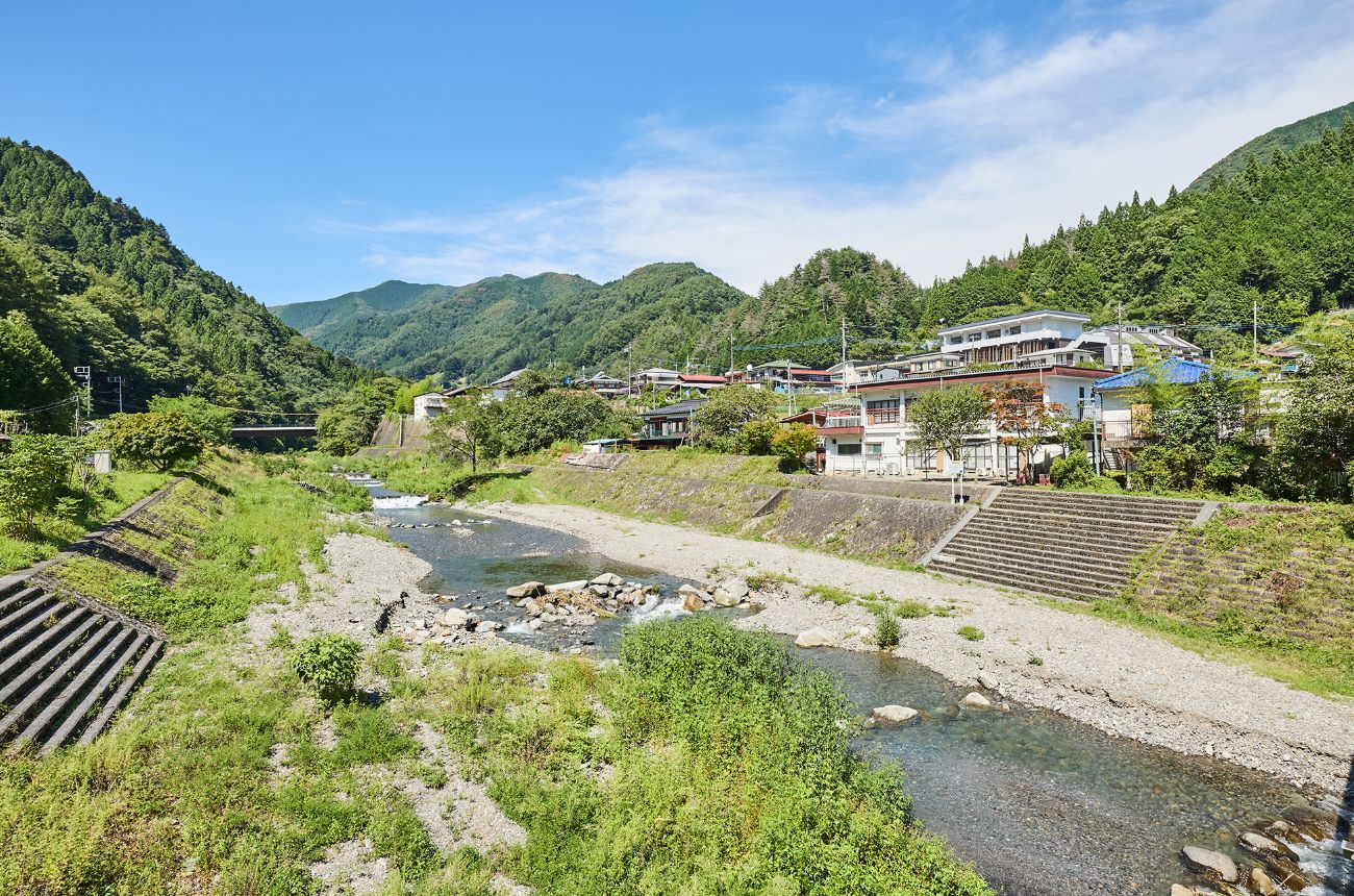 小菅村(山梨県)