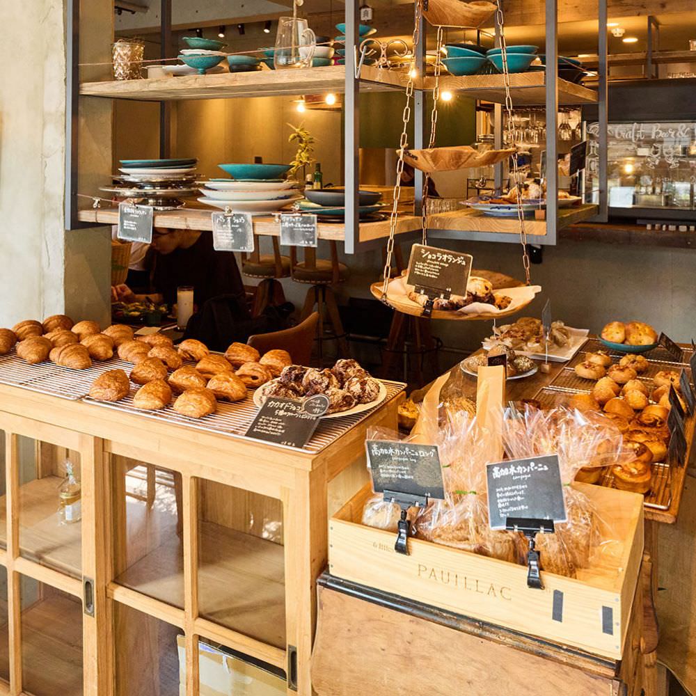 tricot. bakery and cafe