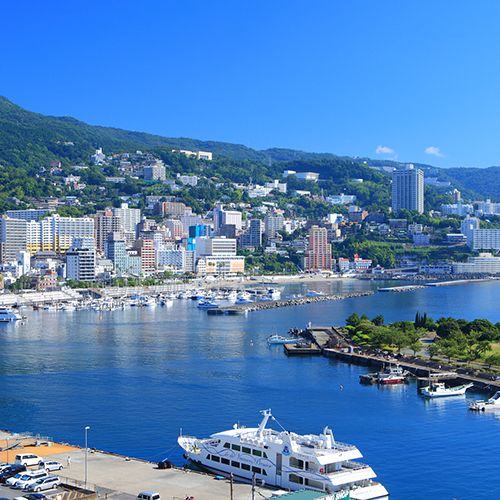 移住者が急増中の温泉リゾート・熱海。猫スポットも豊富です
