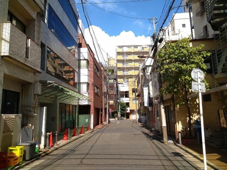 西新宿エリアの住宅街