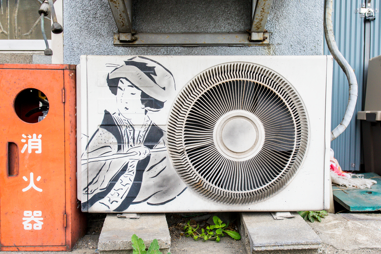 エアコンの室外機にもアートが
©（公財）大阪観光局
