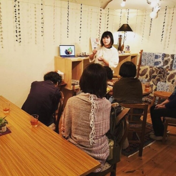富山市内にあるギャラリーにて、自然栽培についての講演会を開いた