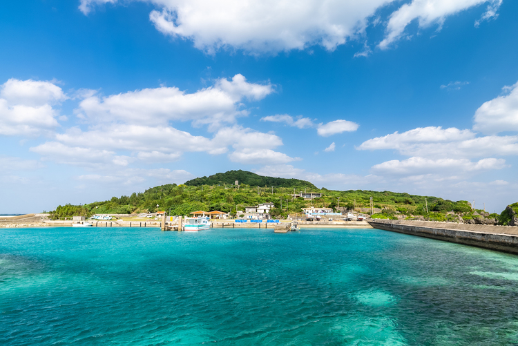 神が宿るといわれている大神島