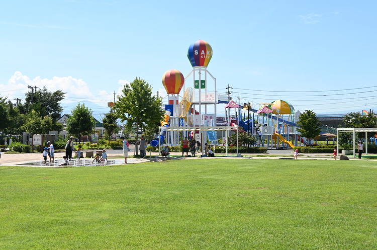 市民交流ひろば
写真提供：佐久市