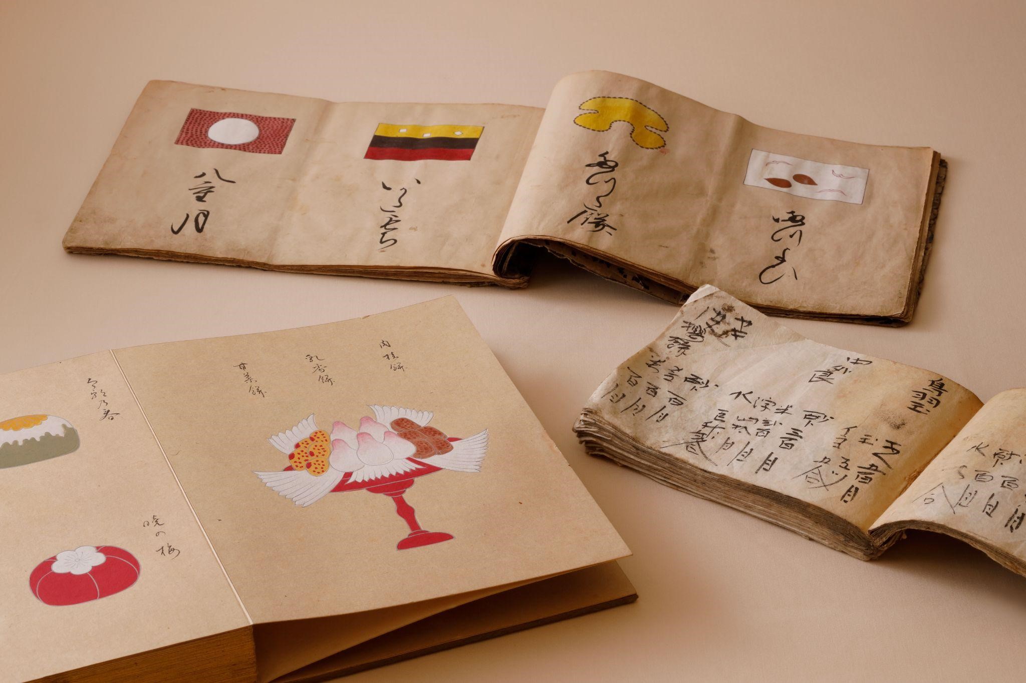 代々伝わる「菓子配合帳」
画像提供：亀屋良長 株式会社