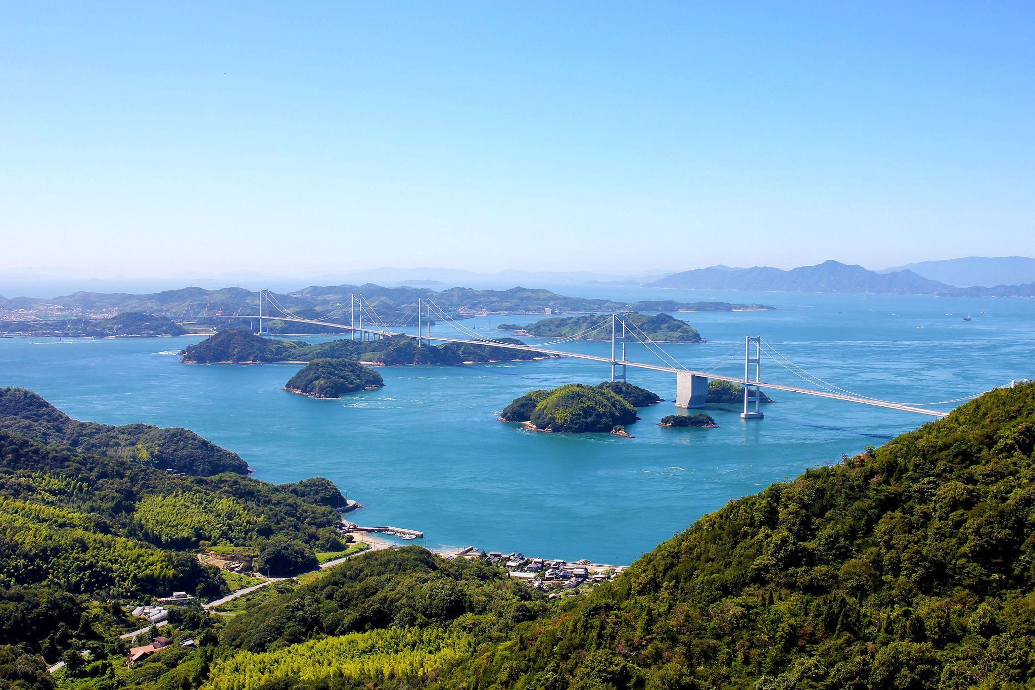 海が広がる瀬戸内の風景
画像提供：株式会社アデリー