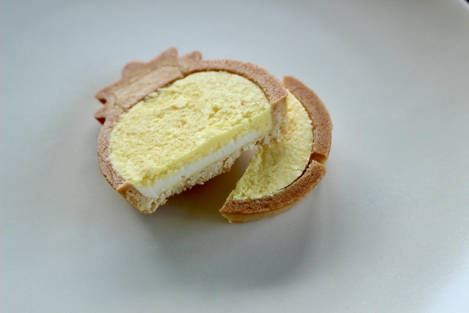 商品開発では、パイナップルの葉っぱの形を再現するのが大変だったそう