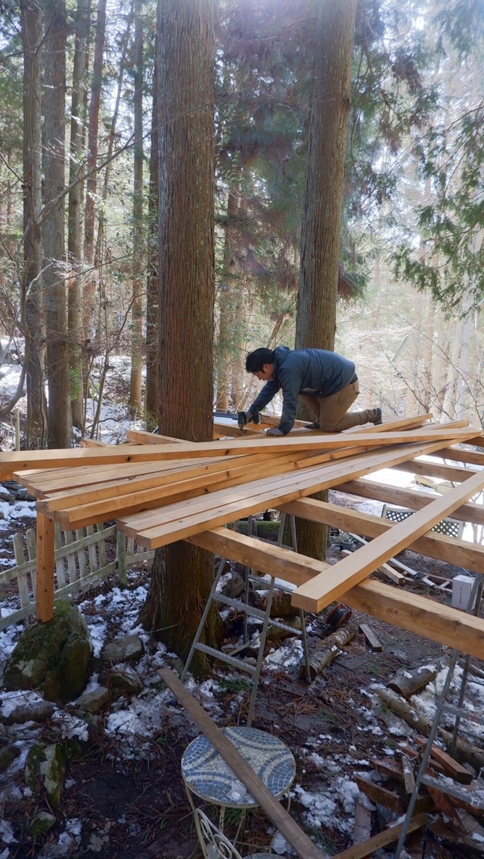 冬は人が少なく、作業がはかどる季節