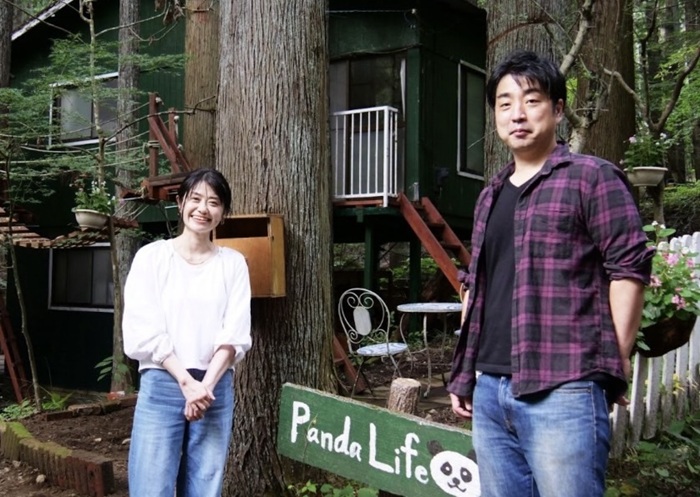 東京と大月市で二拠点居住をしている「パンダ夫婦」こと、田中祥人さん（左）・ゆかりさん（右）ご夫妻