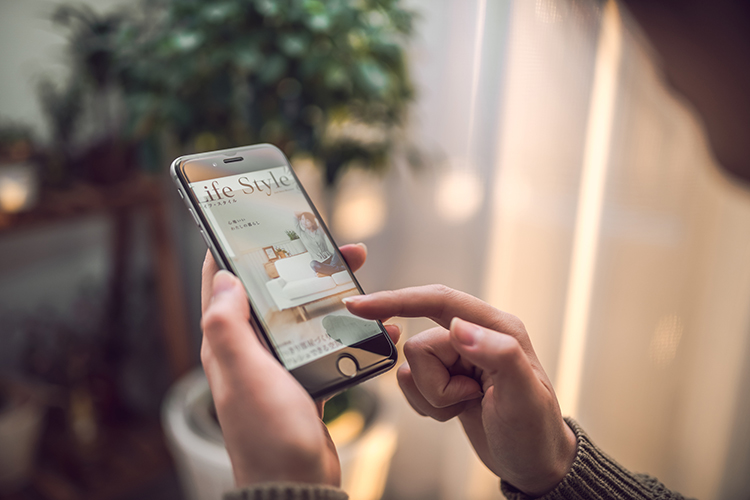 スマートフォンは、便利さと引き換えに生活のゆとりを奪う可能性も