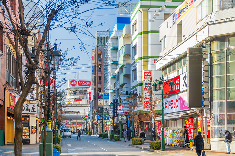 南口のすずらん通り商店街