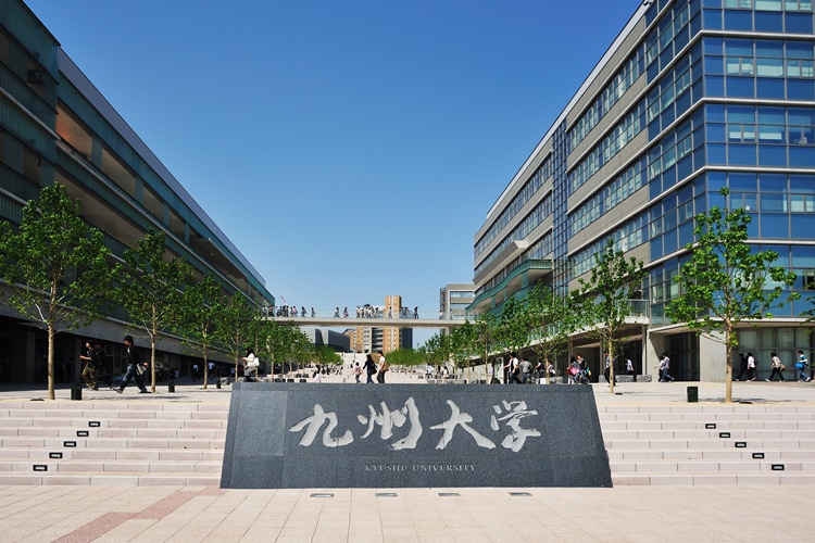 九州大学伊都キャンパス。糸島市では現在、毎年100件以上の連携・交流事業を九州大学と行っています。
写真提供：福岡市
