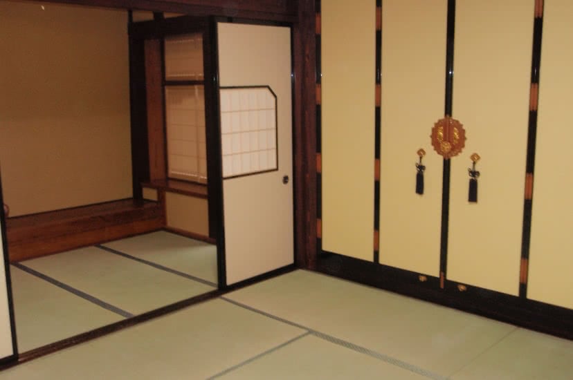 日本人の生活に欠かせない畳・襖を
品質を守りながら廉価に提供する