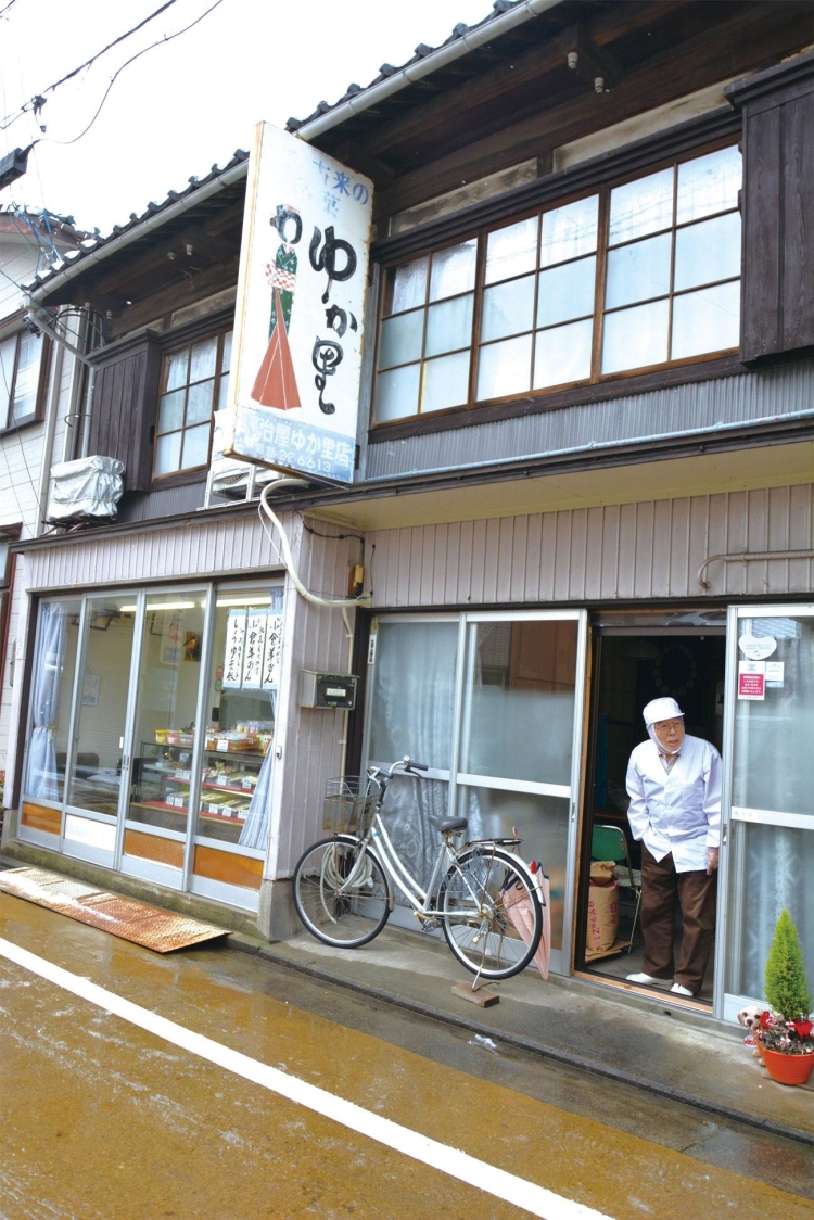 新潟市中央区湊町にある「明治屋ゆか里店」
画像提供：hickory03travelers
